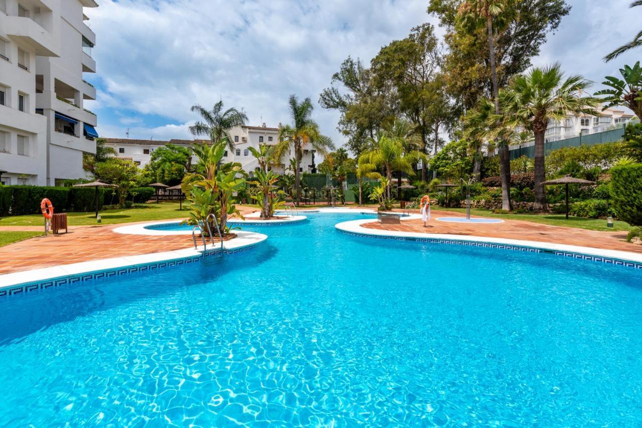 Livescape Medina Garden Марбелья Экстерьер фото